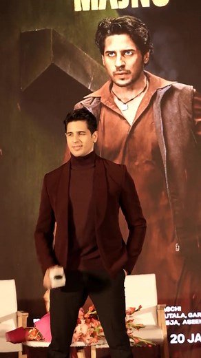 Majnu ka pyaar aur dilli ka junoon 💯✨Big love and respect ♥️#MissionMajnu Teaser out now! Netflix Rashmika Mandanna #AmarButala RSVP Guilty By Association Media #shantanubaagchi | Sidharth Malhotra