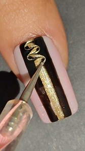 1.3M views · 10K reactions | Easy christmas nail art ideas for beginners #fblifestyle #naildesignsideas #easynailartideas #nailsonfleek #chrismas2025 #cutenailinspo #begineersnailart #easynailsathome #gelnails #nailartcompilation #nailart #christmastime #gelnailsdesign #nailartist #nailaddict #nailartinspo #nailartdesign #nailartlovers #NailArtistLife | SS nail art ideas | Facebook