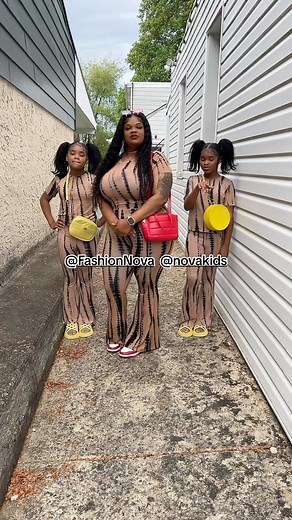 Happy Mother’s Day Ladies!! Do we look like triplets now? 🤣🤣 🌸🌸💙💗💗 💐🌺🌷 #matchingoutfits #mommyandme @fashionnova @novakids #truebluetwins | Stephanie Boyd