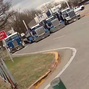 Blue Logistics | Truck Tube