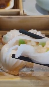 Juicy filling wrapped by translucent skin, Crystal #shrimp #dumplings are a pleasure both on your palate and to your eyes. #dimsum #dimsumlover | Hainan Touch