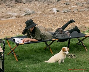 [Hot Item] Wooden Frame Folding Style Camp Cot Portable Foldable Camping Bed