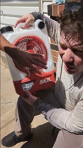 Skil PWR core 12v/20v misting fan with lamp.