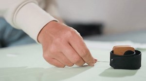 Fabricante de pano vestindo a cor: vídeo stock (100% livre de direitos) 3772933867 | Shutterstock