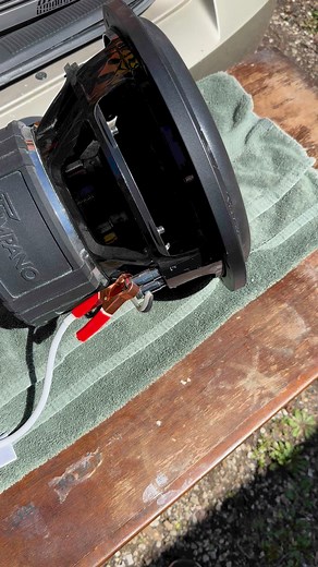 Flexin the timpano #caraudio #subwoofer | Log Schneider