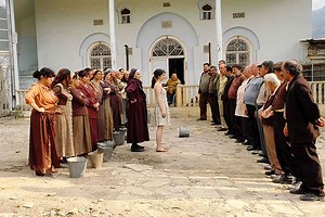 Absurdistán (2008) | Recenze - Uživatelské | ČSFD.cz