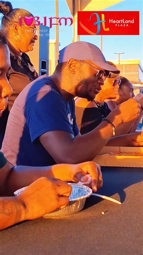 10 contestants need to eat Mac & Cheese courtesy @thefactorytt and a whole Cheese Pizza from @joespizzatt to win the Heartland Plaza Chowdown Showdown! #JAVA | 103.1FM Trinidad & Tobago