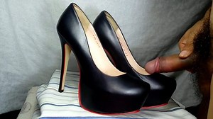 Cum in Black Leather Pumps