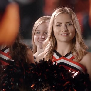 Your favorite #BackToSchool classics are here. 📚✍🏼 Start streaming today. 👏🏼 | Tubi