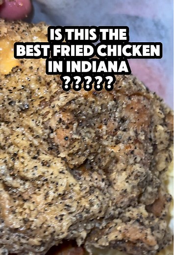 Hot blonde eats fried chicken at St Leon Tavern in st leon indiana #mulletreview #hiddengems #foodie #review #chicken