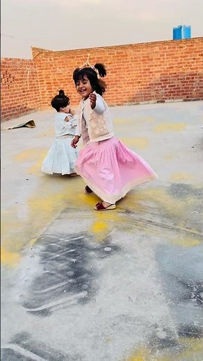 Anaya or Family Ne Toh Murgi Se Bhi Dance Karva Diya #shorts #arslanalivlogs #fyp #viral #reels