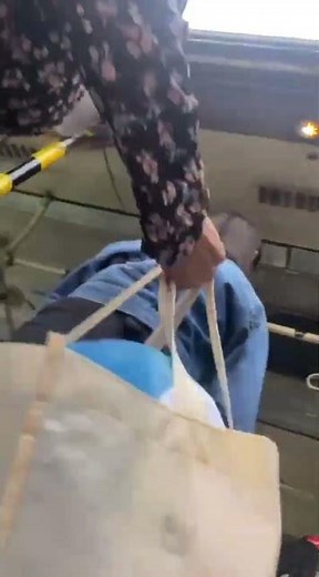 Upskirt on the bus
