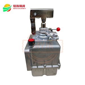 [Hot Item] High-Performance Hydraulic Manual Pressure Test Pump for Ultra-High Pressure
