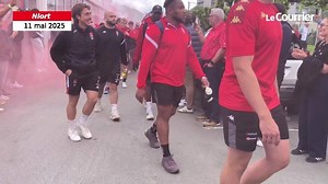 VIDÉO. Les joueurs du Niort RC accueillis par leurs supporters à Espinassou avant l’access match | Courrier de l'Ouest