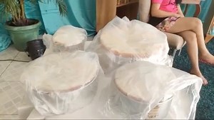 1M views · 32K reactions | O dia que eu esqueci de fazer um bolo de 4 andares pense num sufoco | Val maracaipes cursos | Facebook