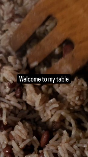 Easy Recipe ..... scroll down for traditional recipe Jamaican Rice and Peas 2 cans coconut milk 1 can red kidney beans 1 tbsp dry jerk seasoning 1tbsp kosher salt 3 cups Jasmin rice 2 cloves garlic 2 sprigs fresh thyme Pour Two cans of coconut milk into measuring cup, add water to make it 4 cups of liquid total. Add to pot over high heat. Add untrained beans. Add all seasonings and bring to a rolling boil. Then add rice and bring to a rolling boil again. Stir well and reduce to low heat. Cover a