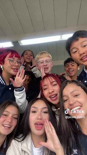 #fypシ゚ #viralvideo #prom #trend