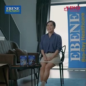 18 reactions | Meet Wan Wai Fun, a multitasking hostess and mom,...