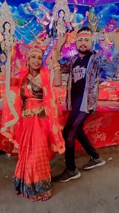 Chunariya lele aiha 🙏 @khesari_yadav #jaimatadi #chunariya #durgapuja #durgamata #durgapuja2024 #navratri #navratrispecial #trendingsongs #trending #trendingreels #viralsongs #viralreels #pyaresingh #sitamarhi #bhaktistatus #reels | Singer Pyare Singh