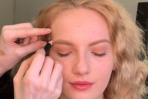 How to Find the Best Concealer for Eyebrows: Highlighting and Defining Your Brows