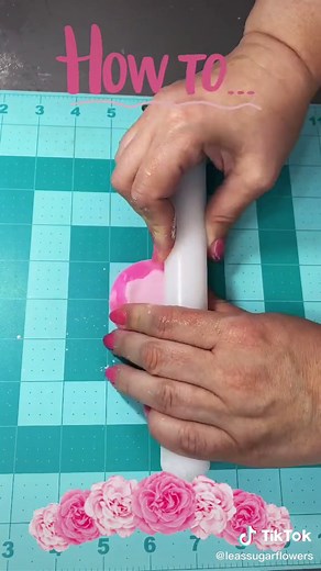 ##tutorial #fypシ #etsyshop #makingaflower #fondantflowers #sugarart #etsysmallbusiness