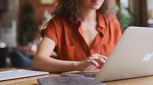 🛡️📱 Protege tus datos en tu teléfono Android con Orbot. 🔒 Este tutorial te enseña cómo descargar y usar esta app segura y gratuita para mantener tu privacidad en línea. Descarga Orbot ahora en Google Play y en App Store y navega de forma segura. #Orbot #Privacidad #SeguridadOnline 🇳🇮 Descarga estas apps de forma segura y gratis en torproject.org. Enlaces para descargas: 🖇️Android https://play.google.com/store/apps/details?id=org.torproject.android&pli=1 🖇️iOS https://apps.apple.com/us/app