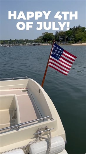 7.5K views · 23 reactions | When it comes to fireworks, Independence Day celebrations are hard to beat. However, as great as they are on land, they’re even better from the water! Click here to check out the best boat-friendly destinations for watching fireworks this 4th of July https://bit.ly/3xwquDi | Discover Boating | Facebook