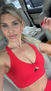 Kindness isn’t a personality trait, it’s a muscle. If you don’t practice it, it gets weak. 🧡 It’s easy to be “kind” when the room is friendly and the sun is shining. But the real heavy lifting happens when people are difficult, when the transition is messy, or when you feel overlooked. That’s when the growth happens. You have to choose to flex that muscle of grace even when you’re tired. Abiding in Jesus means learning to love like Him and that takes daily practice. Don’t wait for the “feeling”