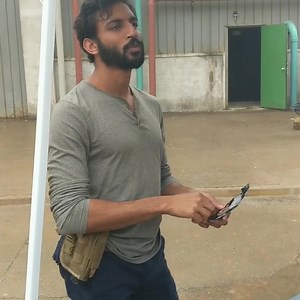 Meanwhile, trapped in a flashback, Siddiq...likes it like that... | Seth Gilliam