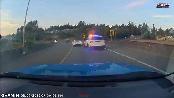 Instant police karma caught on camera