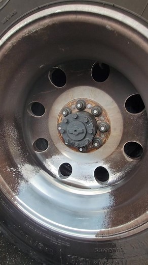 Dura Coating Technology​ Wheely Clean Concentrate - Professional Wheel Cleaner is made to remove the nasty brake dust and oxidation from chrome or aluminum surfaces ✨ Wheely Clean is NOT a degreaser, we are not removing grease or dirt 🚫 Wheely clean is not Purple Power, Dawn dish soap, Simple Green or any other degreaser amateurs use to clean wheels when in fact degreaser do a poor job cleaning wheels as they do NOT react and remove embedded brake dust! 🚫 Don’t forget to protect them with our 