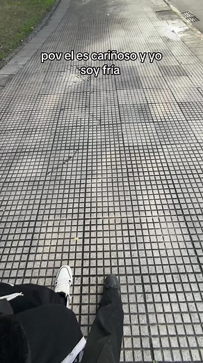 El es cariñoso y yo fría: ¿por qué pasa y cómo manejarlo?