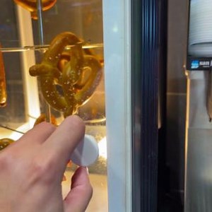 Take a 10-minute break to RE-FUEL at the Urban Cafe with a delicious hot pretzel, then return to conquering your next obstacle! 泌 #urbancafe #hereforthesnacks #pretzeltime #CrystalRun #CrystalRunGalleria #MiddletownNY #Mechanicstown #HudsonValley #HudsonvalleyKids #hudsonvalleymoms #RocklandCounty #OrangeCountyNY #OrangeCountyNYMom #Catskillsmountain Hudson Valley Social The Galleria at Crystal Run | Urban Air Adventure Park | Facebook