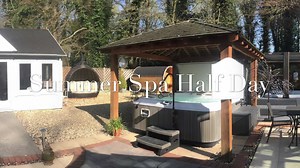 Half Day Summer Spa £79pp Relax and unwind on this limited edition ‘Summer Spa’ experience. Includes: ☀️ Flexible arrival times ☀️ Time to unwind in outdoor private spa garden plus use of the outdoor spa facilities, including the outdoor hot tub, hydrotherapy swim spa, plunge pool and sauna. ☀️ A breakfast or lunch picnic hamper including a complimentary 20cl bottle of prosecco or a botanically brewed soft drink ☀️ Complimentary use of robe Followed by your choice of one of the following 40 minu