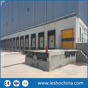 [Hot Item] Refugio mecánico para muelles de almacenamiento en frío ajustable de almacén logístico de tela de PVC