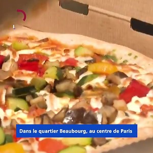A #Paris une #pizzeria où le pizzaïolo est un #robot #pizza #TesYeuxSurLeMonde #AlainInfos https://fr.al-ain.com/article/a-paris-une-pizzeria-robot Dans le quartier Beaubourg, au centre de Paris, une pizzeria d'un nouveau genre a ouvert ses portes . | AlAin Français