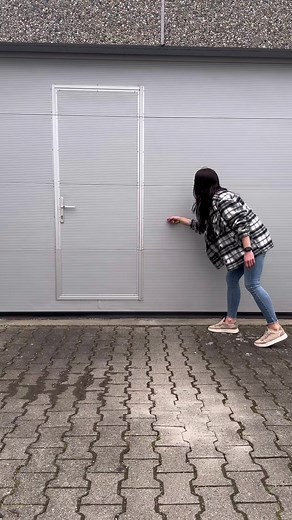 Daisy who..!? #daisymerollin #knockknock #funny #funnyvideos #memes #funnymemes #daisywhochallenge #daisywho #cartok