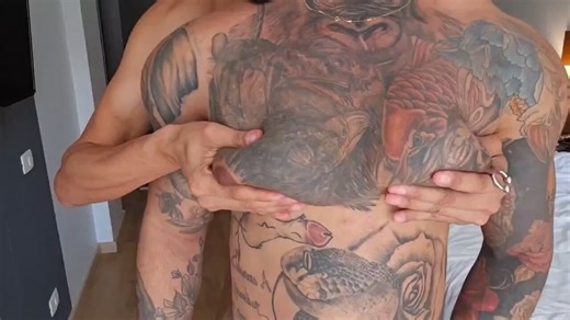 RT @PrinceAugustu18: He suckled deliciously at my breast 🔥 🍼🍼🍼🍼🍼https://t.co/Jcsk1nMZnV https://t.co/PZrs8f0Xt5