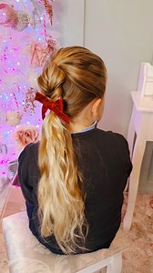 849K views · 42K reactions | Hair in under 5 Minutes ️ Anyone else with kids that don’t wanna get out of bed in the morning  Bless them they are so tired out, getting up for school is so hard at the end of term. ❤️ Let us know if you try this quick hairstyle ❤️ Christmas Hairstyles Part 46  #hairstyle #holidays #christmas #tutorial #hairstylesforgirls #girlshair #hair #hairtutorial #hairideas #schoolhair #kidshair #hairstyles #festivehair | Mrsverylucky | Facebook