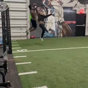 255K views · 2.1K reactions | Super Bowl champion Antonio Brown VIOLATING rapper Tekashi69 in some route running  (via AB/IG) | Overtime | Facebook