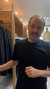 VON DER VOLKE‼️ Loja aberta neste feriado das 9h às 17h. Prorrogamos a promoção de moletons com 70% desconto. Loja localizada na Alameda Rio Branco, N°238 - Edifício Bauhaus @vondervolkecentraal Wattzap 47 99921-3281 SEGUNDA a SEXTA das 9H às 19H, *SÁBADO DAS 9H ÀS 17H!* | Blog do Jaime (Notícias de Blumenau)