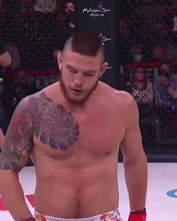 Will Eblen stop "The Assassin" in Dublin? 👀 Middleweight champ Johnny Eblen and Fabian Edwards clash THIS SATURDAY as Eblen looks to stay undefeated inside the #Bellator cage 🔥 #Bellator299 | Saturday at 4pm ET/1pm PT | Showtime Sports | Bellator MMA