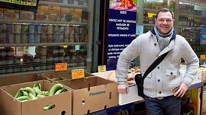 Globe-cooker in Paris: The Indians