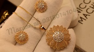 The Sale Just Got Bigger 😍 Micro coated necklace set ( 2 year warranty ) #party #ShopSmall #season #shopping #ordernow #sale #blackwork #love #onlineshopping | Meerzah.pk