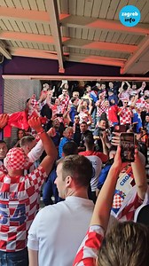 22K views · 324 reactions | Hrvatske pjesme ore se cijelim Berlinom: navijači preplavili cijelu podzemnu željeznicu i zajedno zapjevali ❤️‍ | Zagreb.info | Facebook
