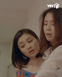 1.4M views · 8.5K reactions | Khi hội con gái va vào nhau thì "mỏ hỗn" nhân đôi. #vtvgiaitri #phimvietnam #hoahongtrennguctrai #phimvtv | VTV Giải trí | Facebook