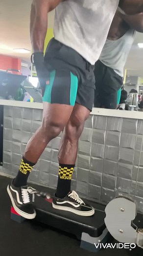 Favorite HAMSTRING workouts, save it and give it a try. #gymmotivation #hamstringworkout #legday