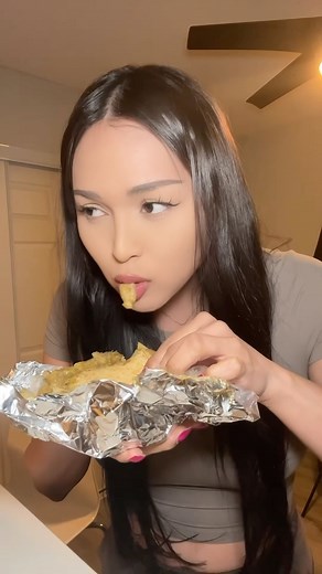 tesa montiel on Instagram: "por qué somos así ?"