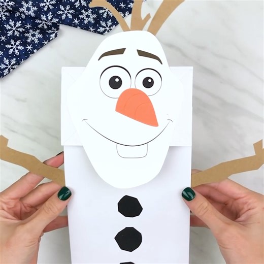 1.4K views · 37 reactions | ⛄️ Olaf Puppet Craft ✂️ Get the template on the blog | Simple Everyday Mom | Facebook