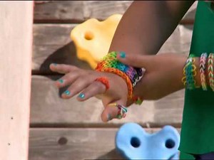 Bandaloom Looming Kit Commerical